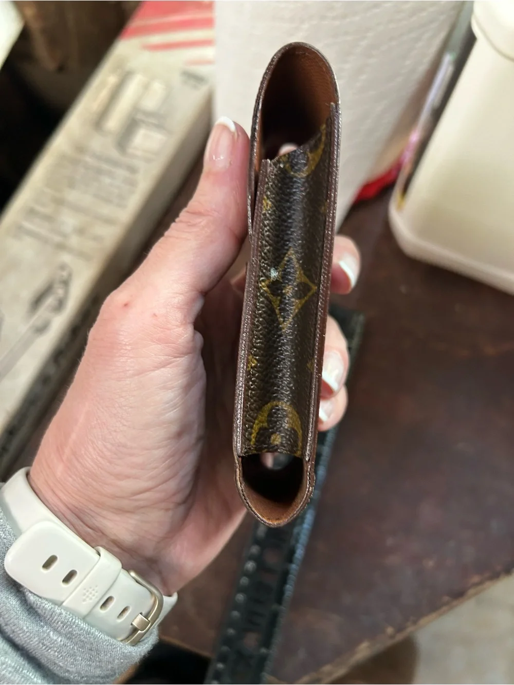 Louis Vuitton compact louis